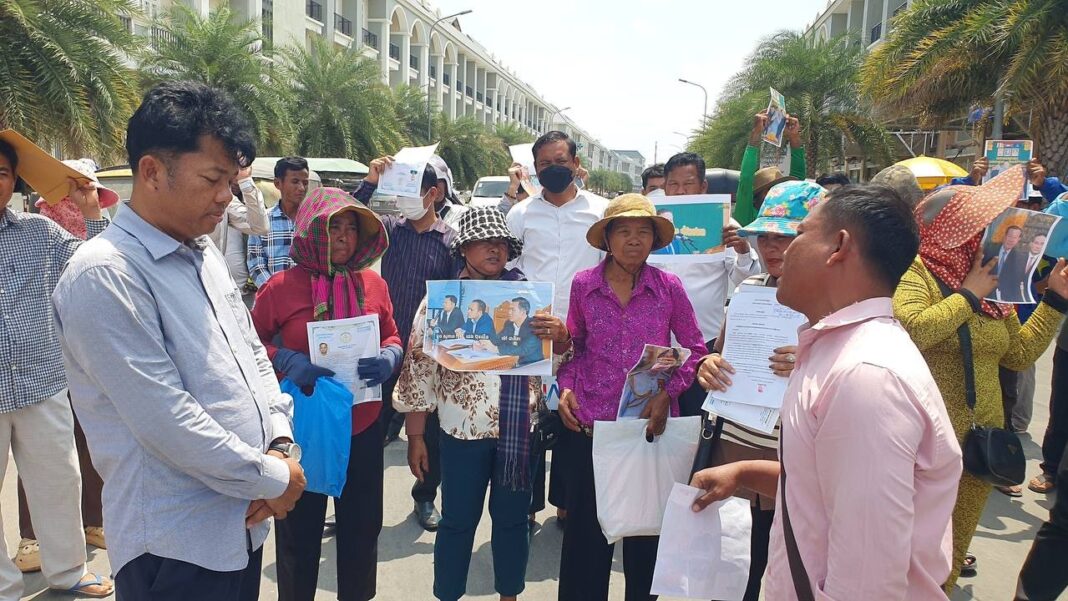 ចាប់ខ្លួនម្ចាស់ក្រុមហ៊ុនវិនិយោគលើវិស័យដីធ្លីម្នាក់ពាក់ព័ន្ធករណីបោកលុយពីពលរដ្ឋប្រមាណ១៦លានដុល្លា