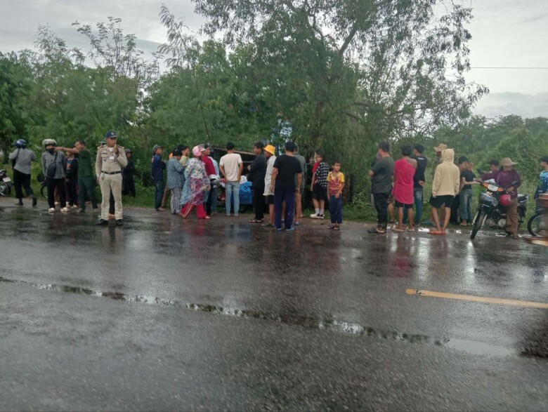 រន្ទះបាញ់ផ្តាច់ជីវិតបុរស២នាក់បងប្អូនជីដូនមួយជិះម៉ូតូដើរដាក់អន្ទាក់កណ្តុរហើយជ្រកក្នុងខ្ទមពេលមេឃភ្លៀង